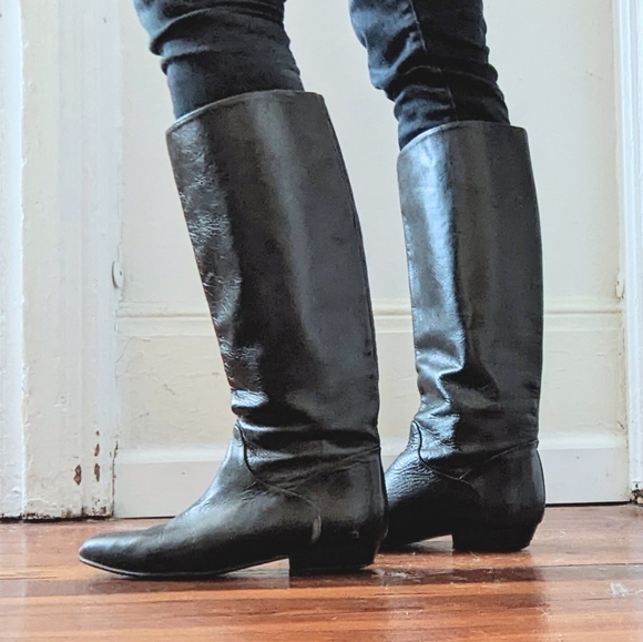 Vintage Black Leather Tall Flat Boots 6.5 or 7 - Picture 2 of 10